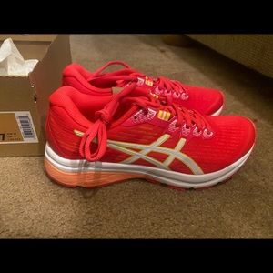 ASICS GT -1000 8 Laser Pink Size 7